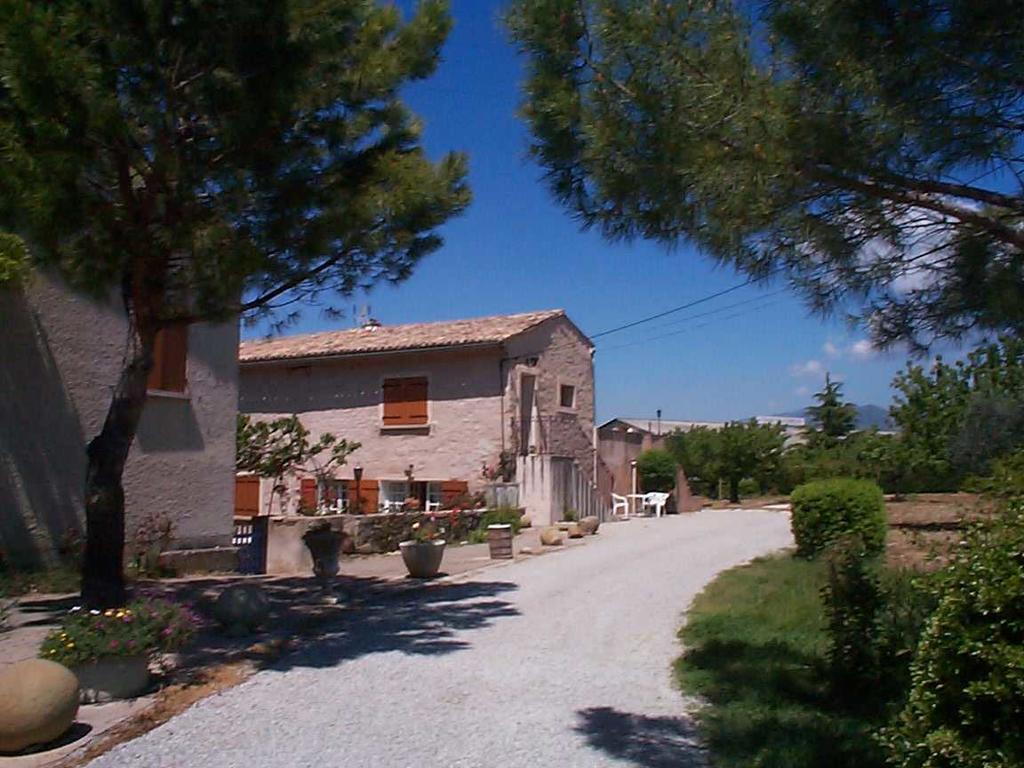 Mas Du Prescondu Villa Mirabel-aux-Baronnies Екстериор снимка